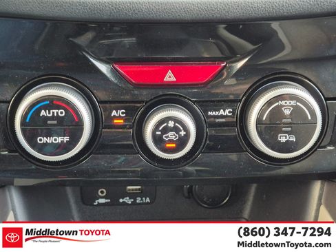 Used 2020 Subaru Forester Premium AWD/4WD image 22