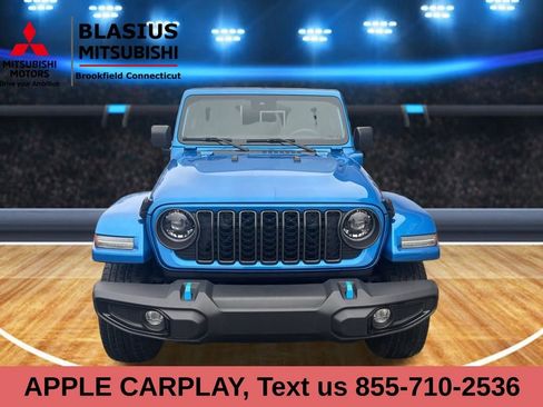 Used 2024 Jeep Wrangler Unlimited w/ Convenience Group image 11