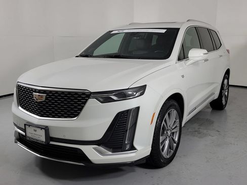 Certified 2024 Cadillac XT6 Premium Luxury w/ LPO, Floor Liner Package AWD/4WD image 2