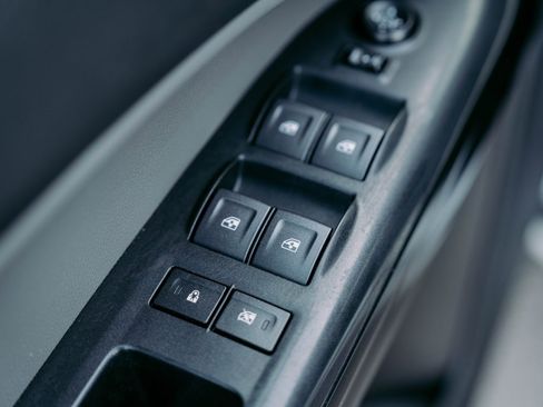 Used 2022 Chevrolet Colorado W/T image 15