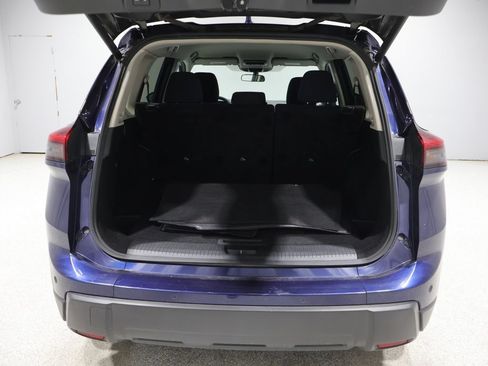 Used 2024 Nissan Rogue SV AWD/4WD image 20