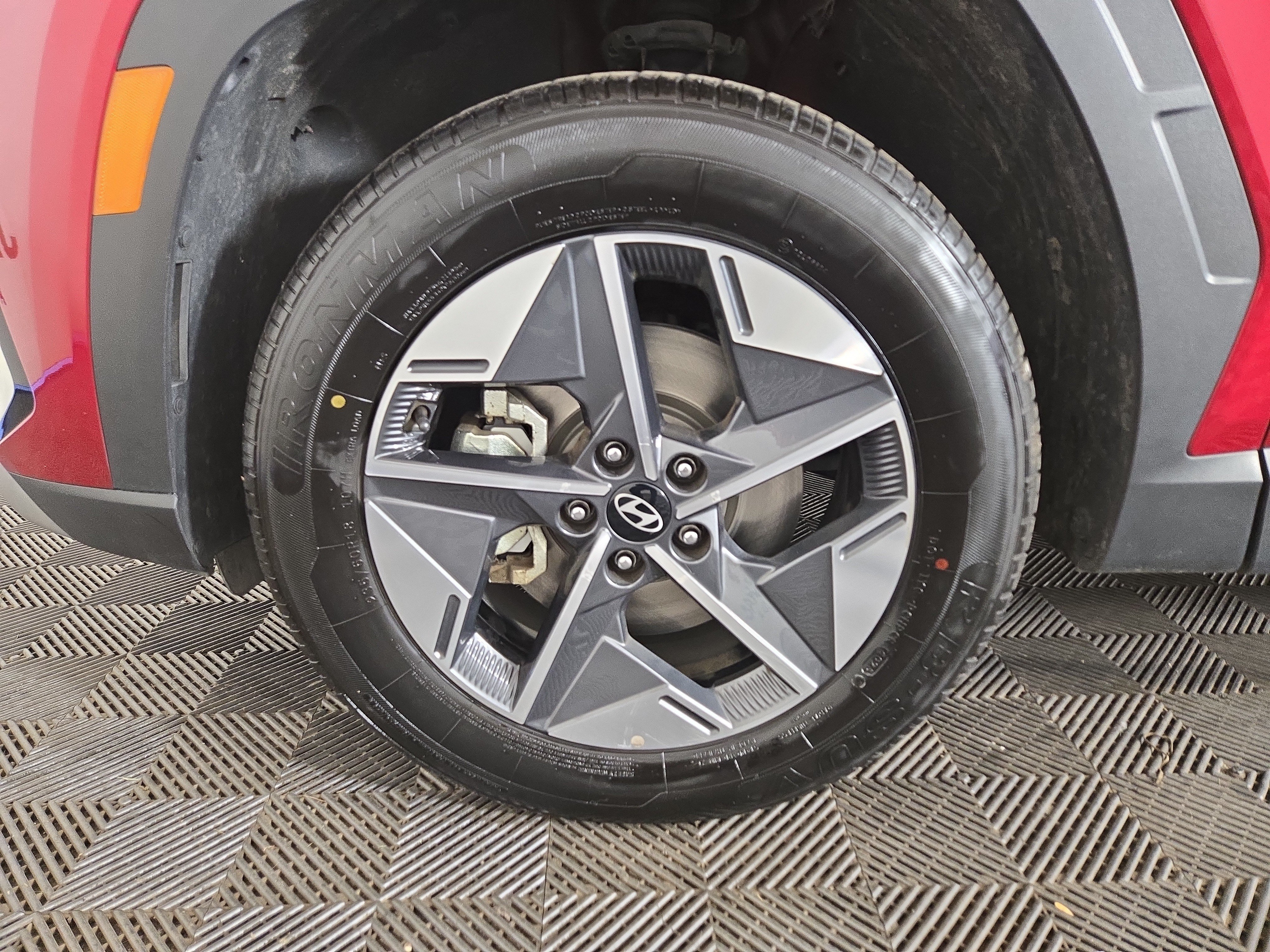Used 2025 Hyundai Tucson SEL AWD/4WD image 32