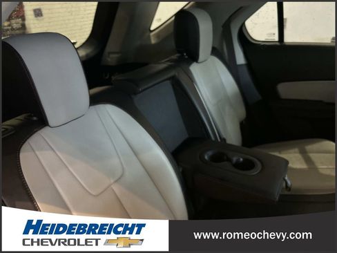 Used 2016 Chevrolet Equinox LTZ w/ Enhanced Convenience Package image 30