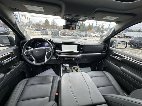 Used 2025 Chevrolet Silverado 1500 LT Trail Boss w/ Convenience Package II image 23