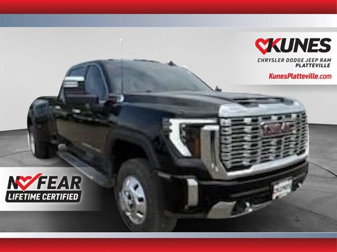 Used 2025 GMC Sierra 3500 Denali AWD/4WD image 1