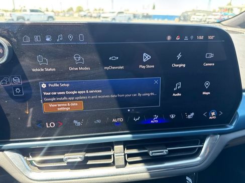Used 2024 Chevrolet Equinox EV LT w/ LPO, Blackout Package FWD image 22
