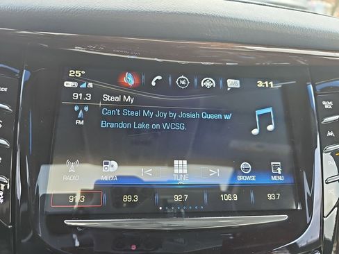 Used 2018 Cadillac Escalade ESV Premium Luxury image 24