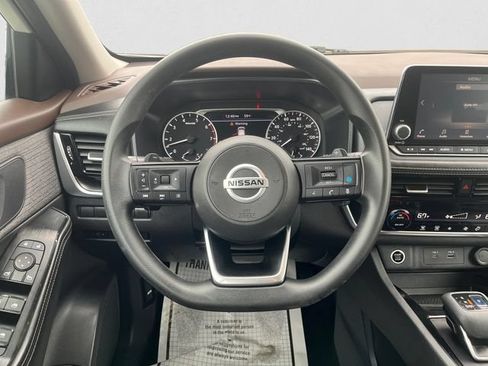 Used 2021 Nissan Rogue SV AWD/4WD image 12