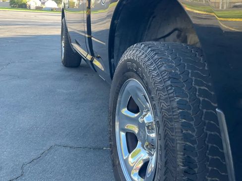 Used 2013 RAM 1500 Classic SLT RWD image 26