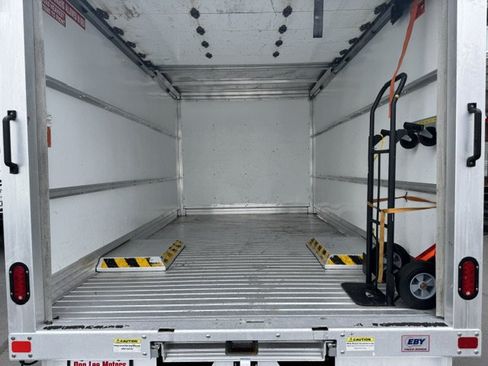 Used 2019 Ford Transit 350 156 DRW RWD image 4