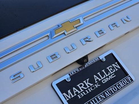 Used 2023 Chevrolet Suburban Premier image 11