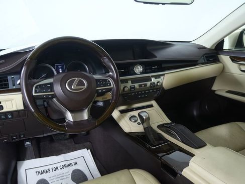 Used 2016 Lexus ES 350 image 15