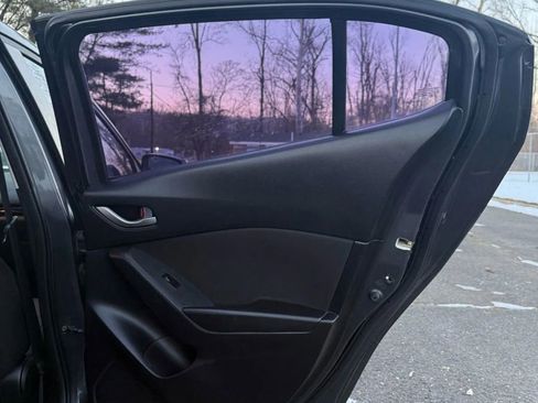 Used 2014 MAZDA MAZDA3 i Touring image 13