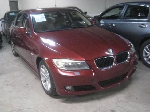 Used 2011 BMW 328i xDrive 328i xDrive AWD 4dr Sedan image 3