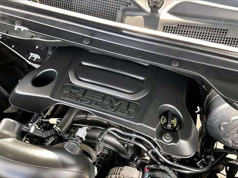 Used 2019 RAM 1500 Big Horn RWD image 33