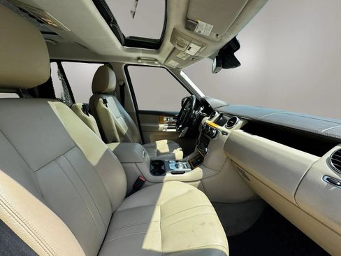 Used 2015 Land Rover LR4 HSE AWD/4WD image 15