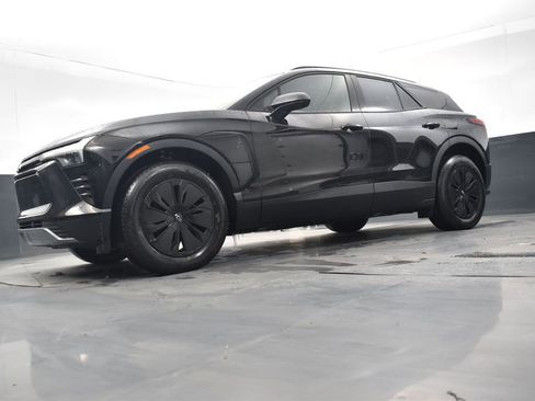 New 2026 Chevrolet Blazer EV LT image 16