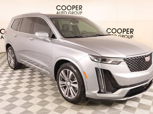 Used 2025 Cadillac XT6 Premium Luxury w/ Technology Package FWD image 1