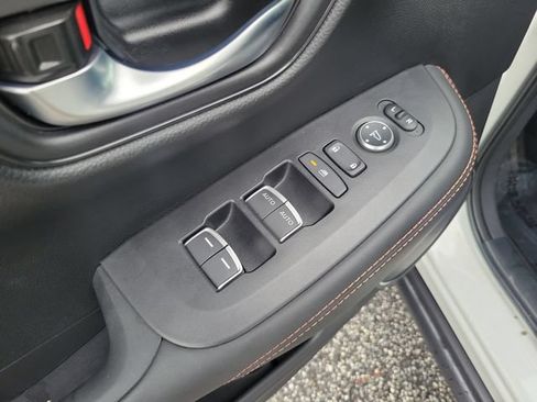 Certified 2026 Honda HR-V Sport image 9