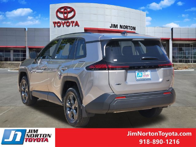 Used 2026 Toyota RAV4 LE FWD image 8