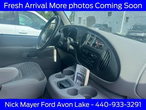 Used 2002 Ford E-150 and Econoline 150 RWD image 11