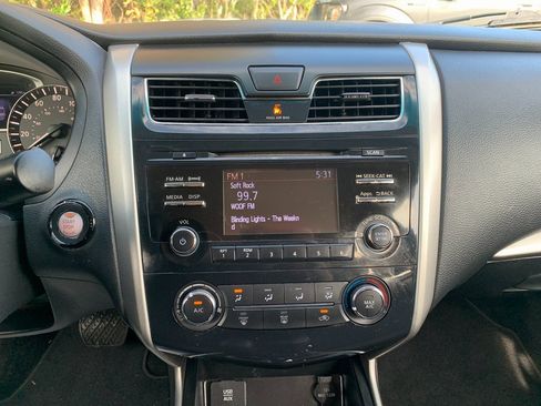 Used 2015 Nissan Altima 2.5 S w/ Sport Value Package image 16