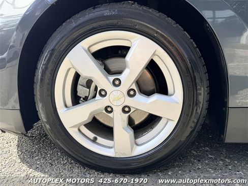 Used 2013 Chevrolet Volt Premium w/ Premium Trim Package image 24