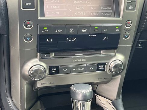 Used 2015 Lexus GX 460 w/ Navigation Package image 33