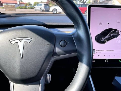 Used 2018 Tesla Model 3 Long Range AWD/4WD image 19