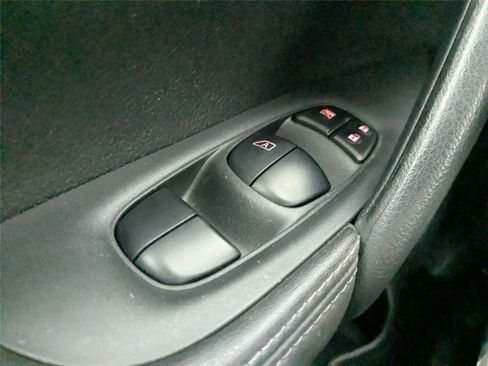 Used 2017 Nissan Rogue Sport S w/ S Appearance Package image 14