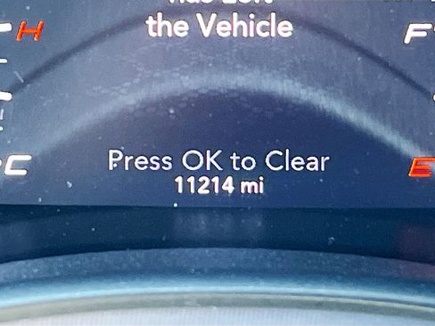 Used 2022 Dodge Charger R/T w/ Blacktop Package image 12