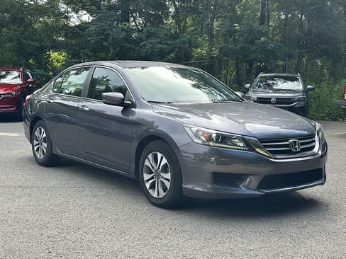 Used 2013 Honda Accord LX image 19