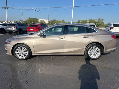 Used 2025 Chevrolet Malibu LT image 9