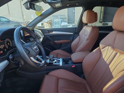 Used 2025 Audi Q5 2.0T Premium image 32