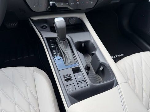 New 2026 Nissan Sentra SL FWD image 17