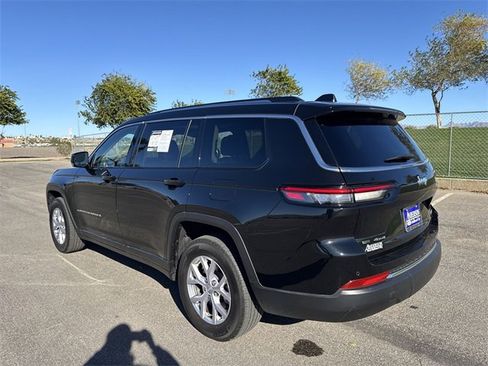 Used 2022 Jeep Grand Cherokee L Limited w/ Luxury Tech Group II image 7