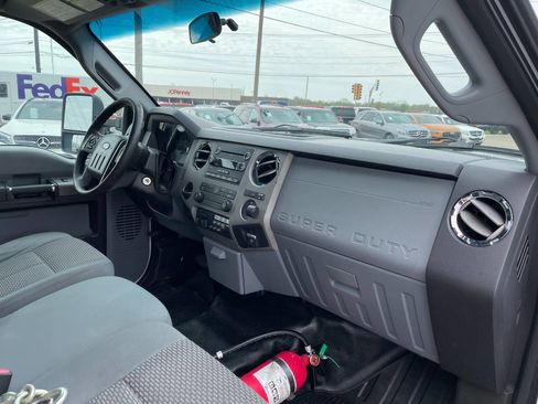 Used 2013 Ford F550 2WD Regular Cab Super Duty w/ Payload Upgrade Pkg image 39