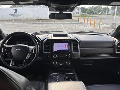 Used 2021 Ford Expedition Max Limited AWD/4WD image 44