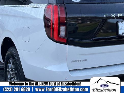 New 2025 Ford Expedition Max Active image 5