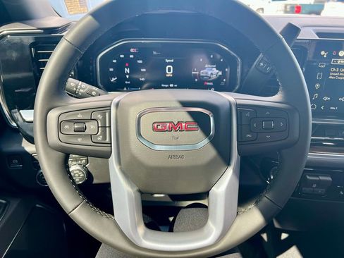 New 2026 GMC Sierra 1500 Elevation AWD/4WD image 17