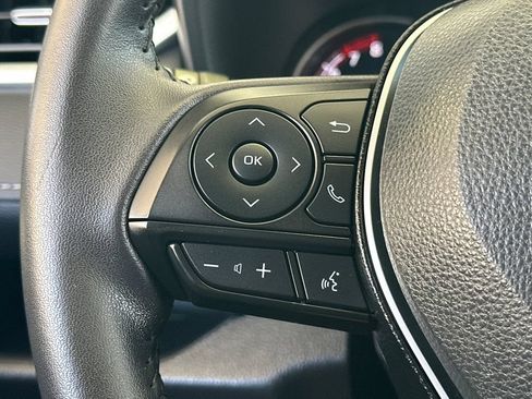 Used 2024 Toyota RAV4 XLE Premium FWD image 27