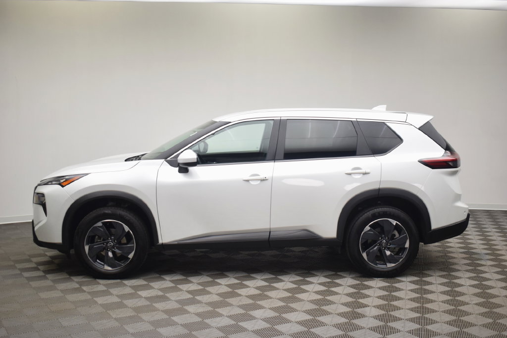 Used 2025 Nissan Rogue SV AWD/4WD image 8