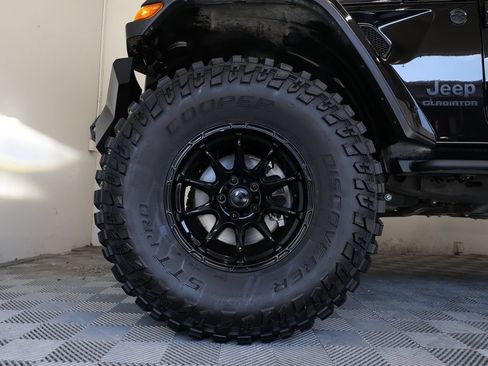 Used 2021 Jeep Gladiator Rubicon AWD/4WD image 12