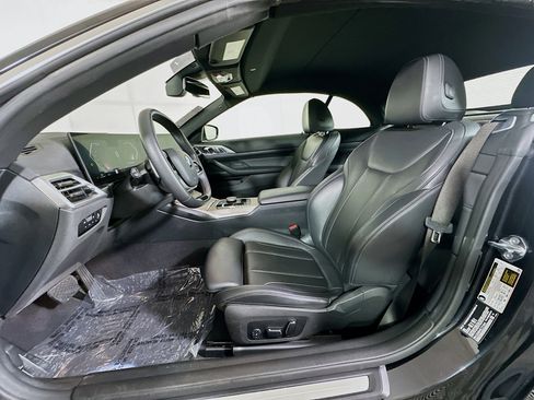 Used 2025 BMW 430i Convertible w/ Premium Package image 12