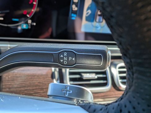 Used 2026 Mercedes-Benz GLS 580 4MATIC image 25