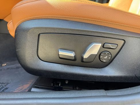 Used 2019 BMW 530i image 25