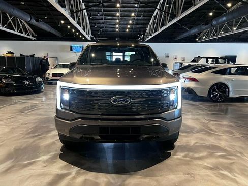 Used 2023 Ford F150 Lightning Platinum AWD/4WD image 9