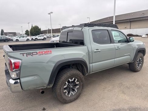 Used 2023 Toyota Tacoma TRD Off-Road image 6