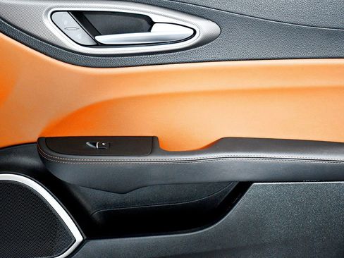 Used 2020 Alfa Romeo Giulia AWD w/ Quick Order Package 22J Sport image 41