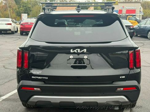 Used 2023 Kia Sorento SX Prestige image 14